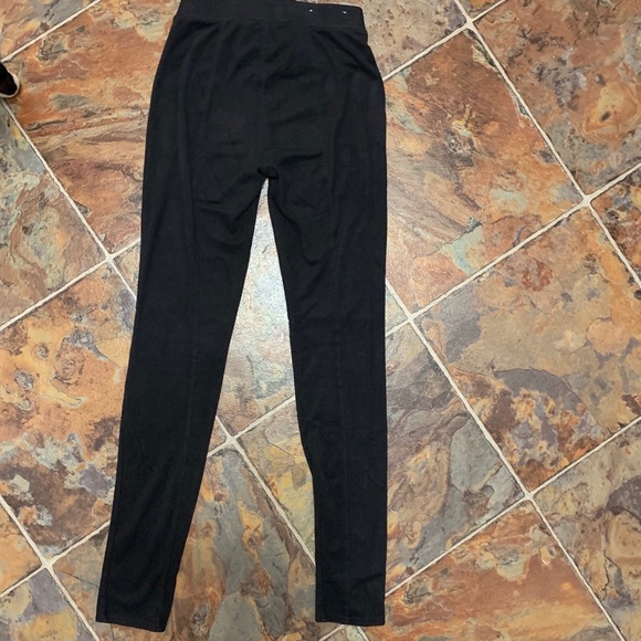 ⭐️Jennifer Lopez Suede Feel Leggings - Picture 5 of 5